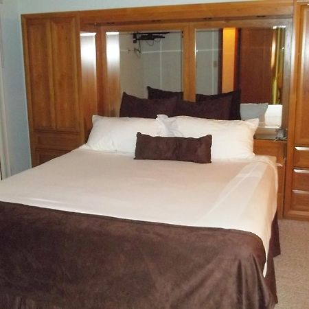 Fairways Of The Mountain Hotel Lake Lure Ngoại thất bức ảnh